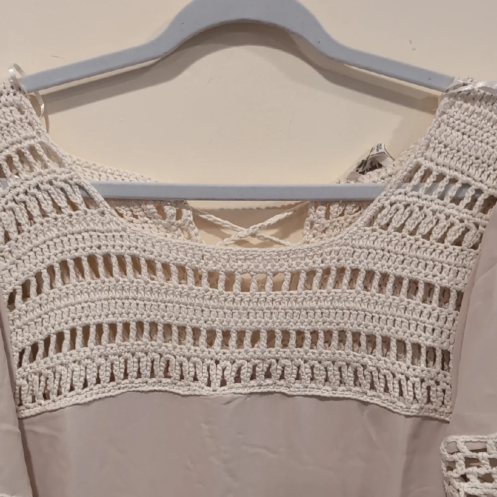 Umgee Cream Crochet Detail Top - Picture 5 of 9